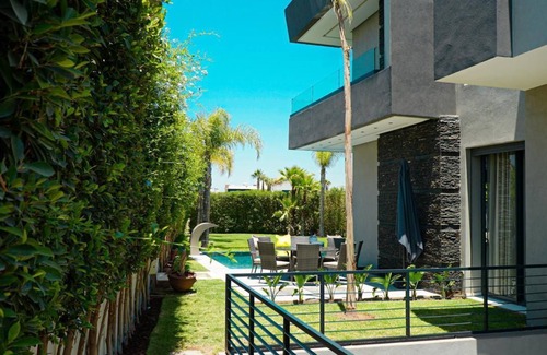 Amizmiz House | Chic villa with pool and 4 bedrooms and WiFi, in a big Golf Resort