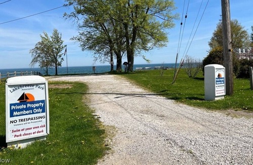 Lake Breeze Park House | Chic|Wine Country|Geneva|Lake Erie