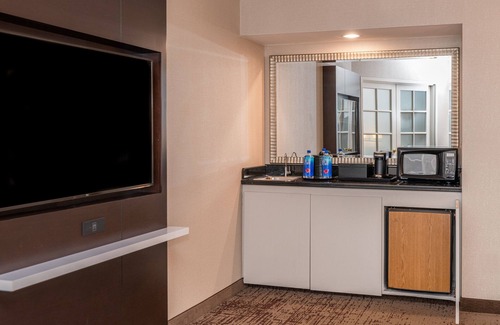 Deerfield Hotel | Chicago Marriott Suites Deerfield