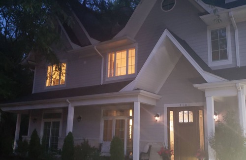 Wilmette House | Chicago - NorthShore Private Vacation Rental Luxury 3 Story Victorian Mansion