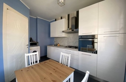 Vercelli Apartment | Chicco family by Cinelli Apartment