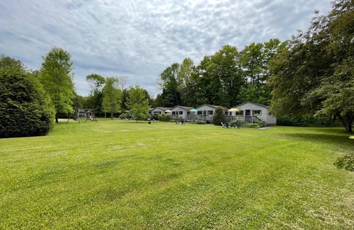 Hope Bay Cottage | Chickadee-Cedar Garden Cozy Cottage #3