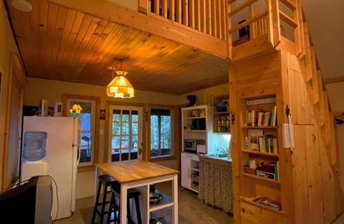 Lion's Head Cottage | Chickadee Cottage - Lions Head, Ontario, Canada
