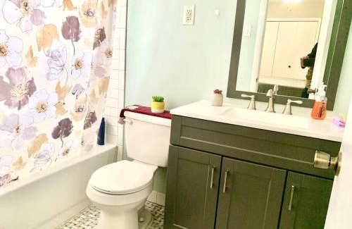 East Memphis Apartment | Chickasaw Garden-Tiger Lane