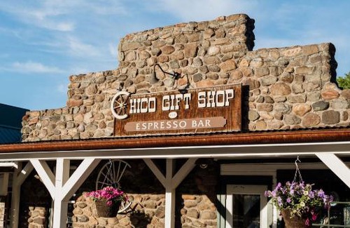 Pray Cabin | Chico Hot Springs Resort