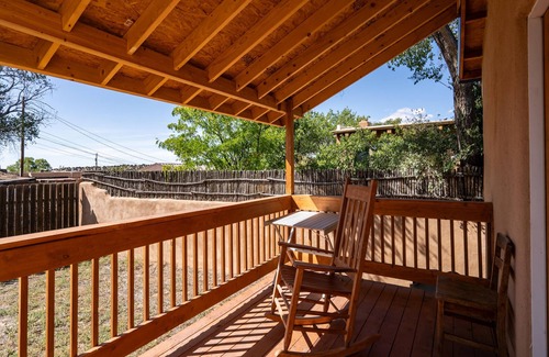 Santa Fe House | Chico's Hideaway | Peaceful Abode in Great Location