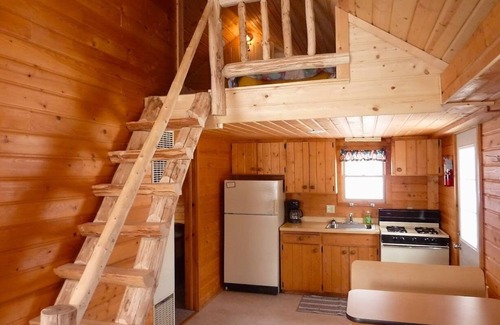 Chief Lake Cabin | Chief Lake Lodge Resort Cabin #3