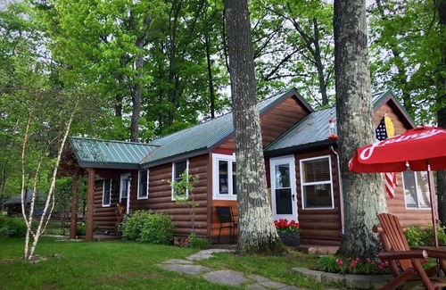Chief Lake Cabin | Chief Lake Lodge Resort Cabin #7