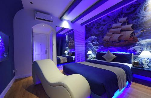 Vinh Trung Hotel | Chiic House 3 - Khách sạn tình yêu