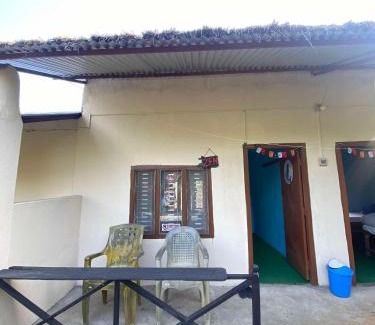 Sauraha Resort | Chilax House and Retreat Center