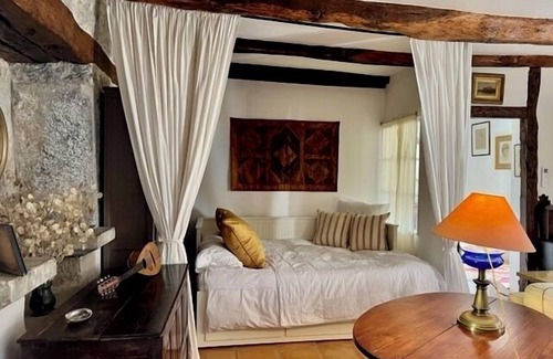 Caylus Other | Child and pet friendly Stone Farmhouse with private heated pool on 2 acres