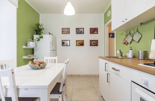 Barco Apartment | Child-Friendly Apartment “Le Quattro Stagioni” near Lake with Mountain View