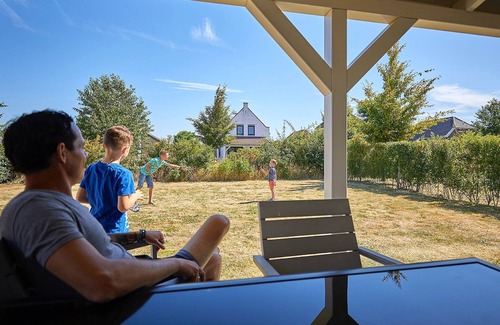 Roggel Villa | Child-friendly villa with a sauna in Limburg