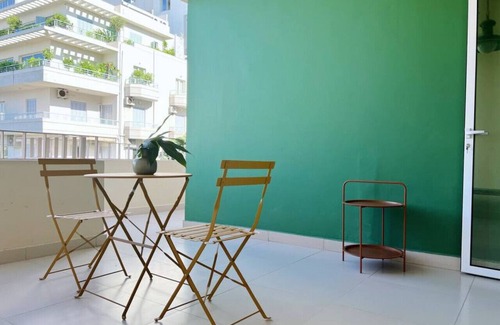 Gemmayzeh Apartment | Chill 2Br haven 24/7 in gemmayze