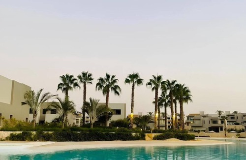 Ain Sokhna Ski Chalet | Chill at Salty Life, Pool & Balcony, Azha, Sokhna