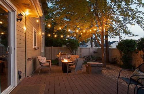 Meridian House | Chill & Grill Firepit, Bbq, 70 Tv, Near Topgolf