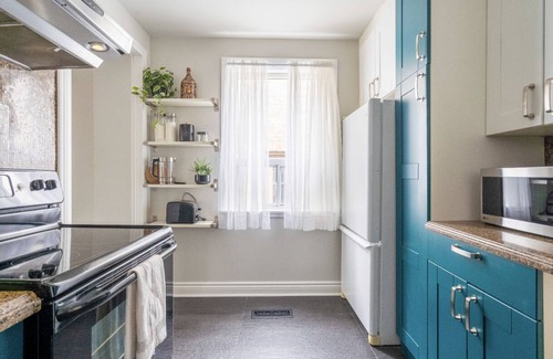 Newtonbrook House | Chill in the city