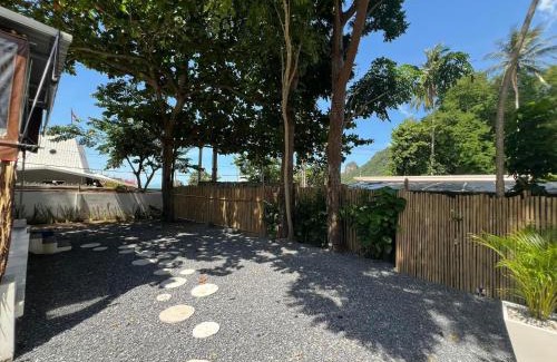 Don Sak Resort | Chill Lay Resort Donsak