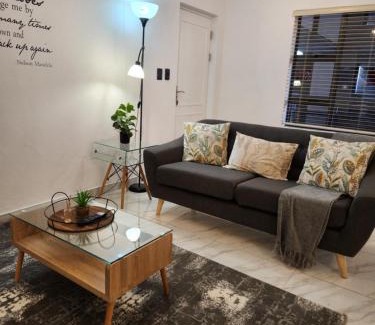 Sandown Apartment | Chill On Gray