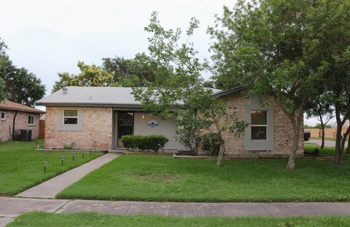 South Side House | Chill Suburban Get Away