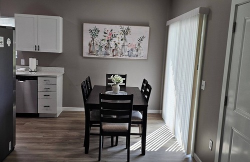 Salina House | Chill & Unwind: Salina Stayn