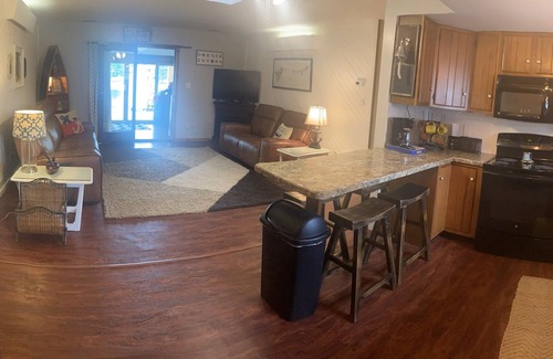Coldwater Cottage | Chillaxin ~ Beautiful Lakefront Home on Coldwater Lake