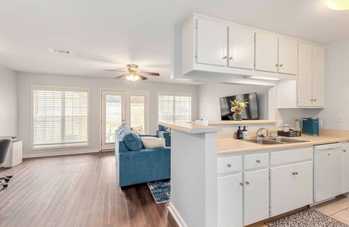Enterprise House | Chillin' at Foxchase 2BR/2.5BA