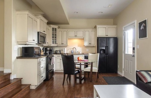 Promontory House | Chilliwack Family Nest 2 Bedroom Suite