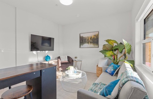 Chilliwack Proper Village West House | Chilliwack Gem 4BR, Studio Bliss