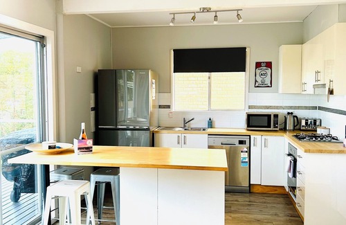 Burrill Lake House | Chilltown - Coastal Escape with Lake and Mountain Views
