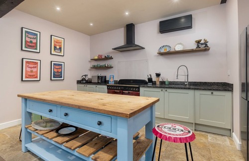 Lacey Green House | Chilterns Farmhouse Hideaway Pass the Keys