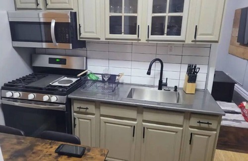 Williamsbridge Apartment | chiltown House