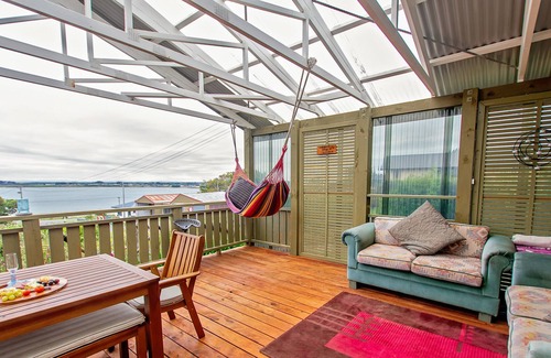Riverton House | Chime Cottage - Riverton Holiday Home