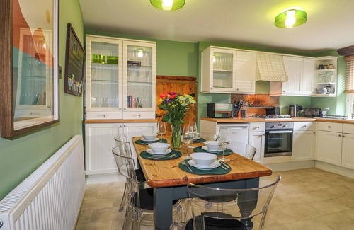 Winster Cottage | CHIMNEY COTTAGE, pet friendly, character holiday cottage in Winster