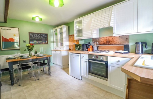 Winster Cottage | CHIMNEY COTTAGE, pet friendly, character holiday cottage in Winster