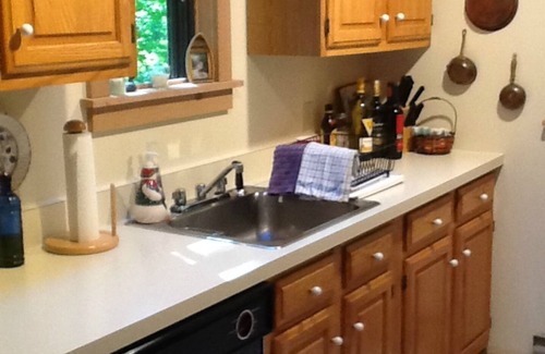 Wilmington House | ❄️Chimney Hill. Mt. Snow ski home-Cozy Family home sleeps 6❄️