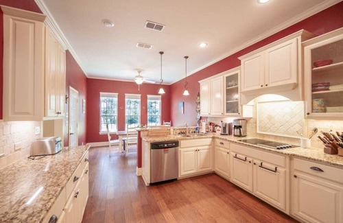 Bullard House | Chimney Pines at Lake Palestine