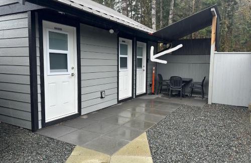 Port Alberni House | Chims Motel and Cabins - Port Alberni