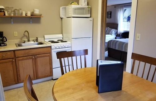 Willow Creek Cottage | China Creek Cottages