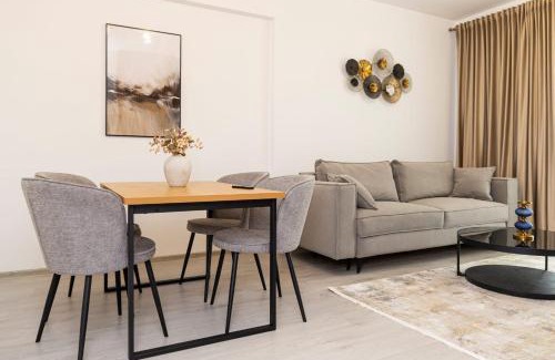 Targoviste Apartment | Chindia Lake Suite