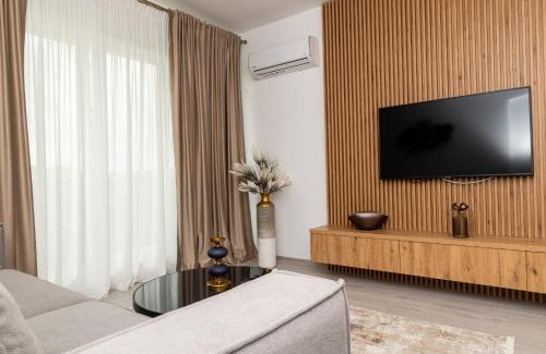 Targoviste Apartment | Chindia Lake Suite