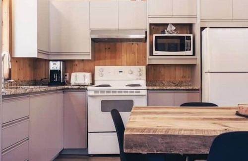 Saint-Raymond Ski Chalet | Chinook Cottage