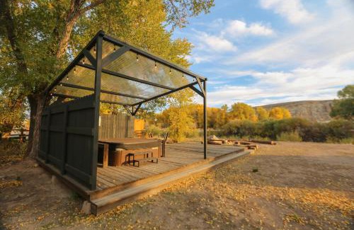 Dubois Cabin | Chinook Winds Lodge