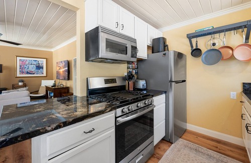 Big Bear Lake Cabin | Chipmunk House - Walk to Lake & Village, Fire Pit, Deck