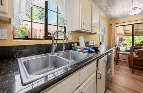 Big Bear Lake Cabin | Chipmunk House - Walk to Lake & Village, Fire Pit, Deck