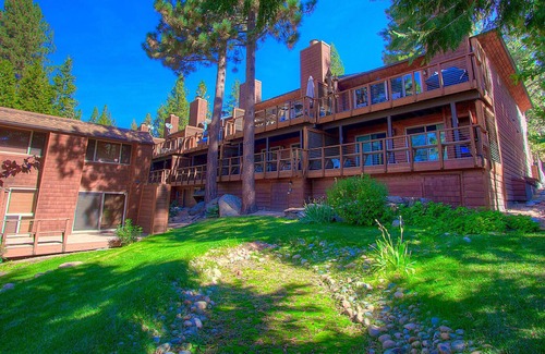 Brockway Condo | Chipmunk's Paradise By Lake Tahoe Accommodations