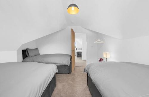 Walkden House | Chique Luxurious Modern Home
