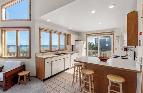 Carolina Dunes House | Chirality: Oceanfront | Direct Beach Access