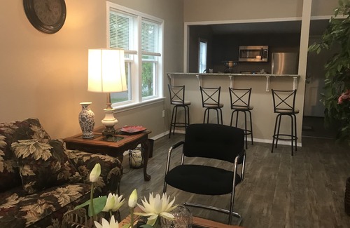 Stillwater House | Chirping Bird House ,near downtown newly remodeled