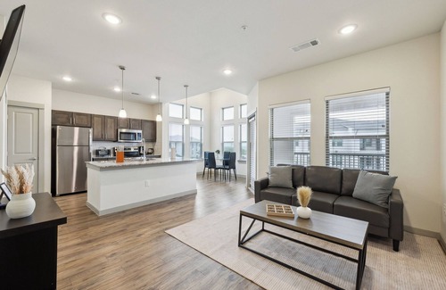 Cleburne Apartment | Chisholm Trace 531 I Comfy 2 Bed 2 Bath